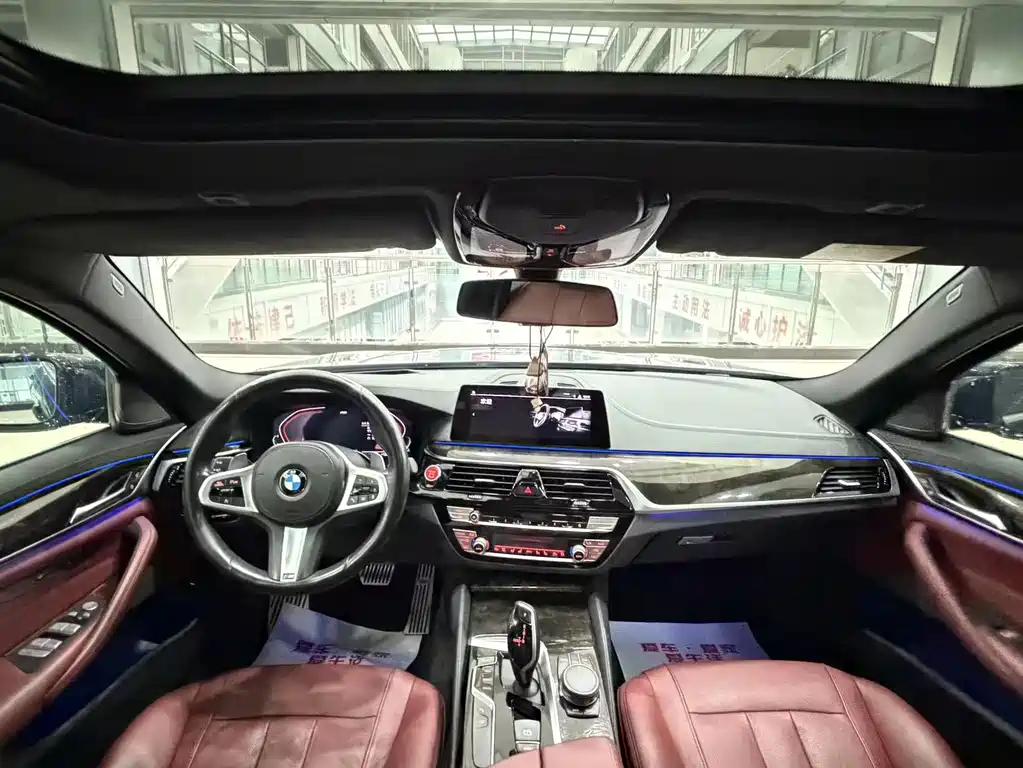 BMW 5 Series 2020 530Li Exclusive M Sports Package купить на сайте DeffCars