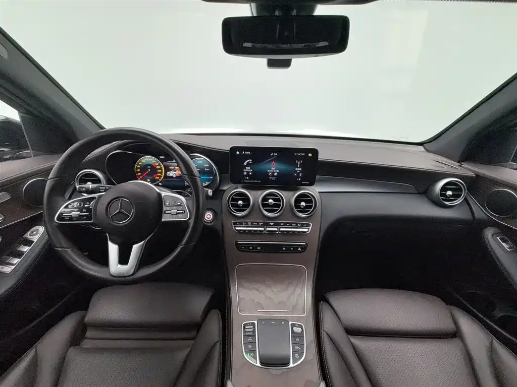 Mercedes-Benz GLC 2022 facelift GLC 260 L 4MATIC luxury model купить на сайте DeffCars