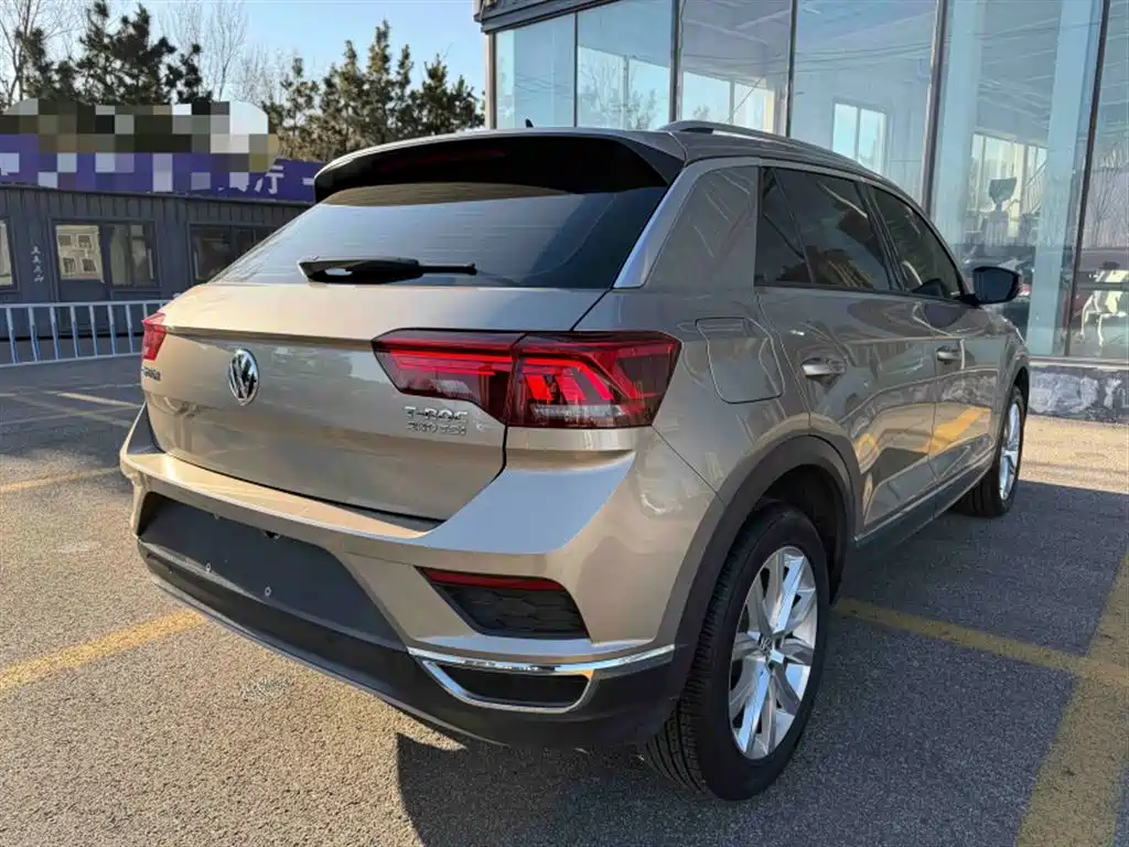 T-ROC 2018 230TSI DSG two-wheel drive aggressive model National VI купить на сайте DeffCars