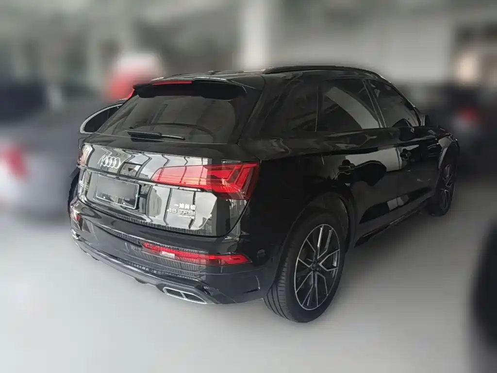 Audi Q5L 2024 45 TFSI luxury and dynamic model купить на сайте DeffCars
