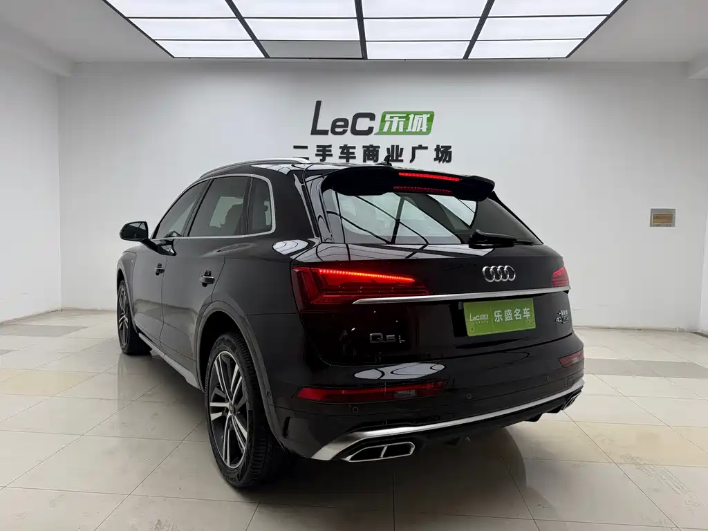 Audi Q5L 2022 40T luxury and dynamic model купить на сайте DeffCars