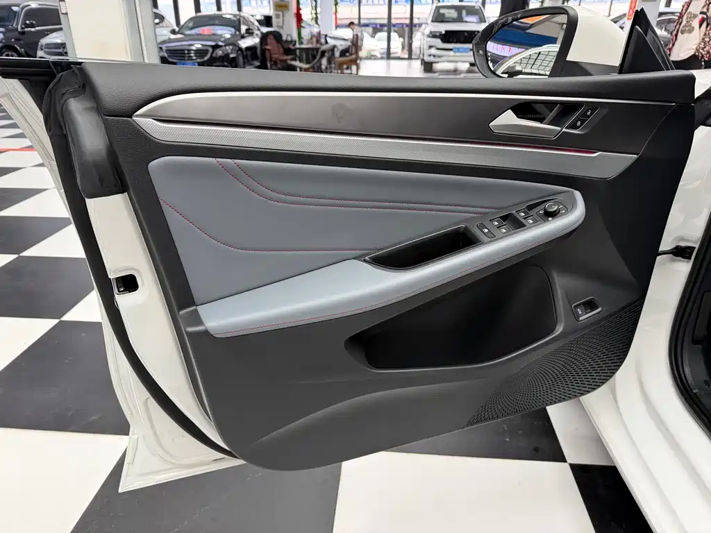 Lingdu 2022 Lingdu L 280TSI DSG Hot Edition купить на сайте DeffCars
