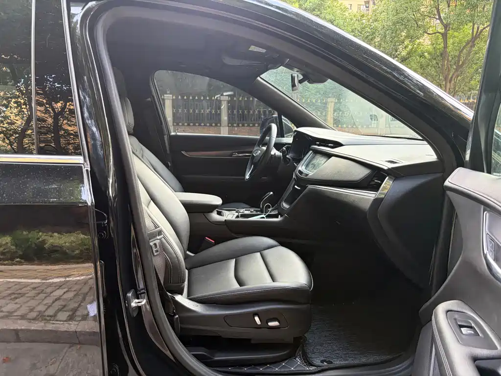 Cadillac XT6 2021 28T seven-seat four-wheel drive luxury model купить на сайте DeffCars