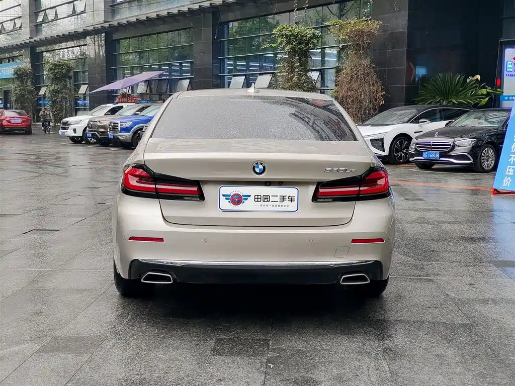 BMW 5 Series New Energy 2021 535Le Luxury Package купить на сайте DeffCars