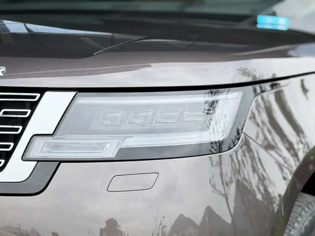 Range Rover 2023 3.0 L6 400PS Genesis Extended Edition купить на сайте DeffCars
