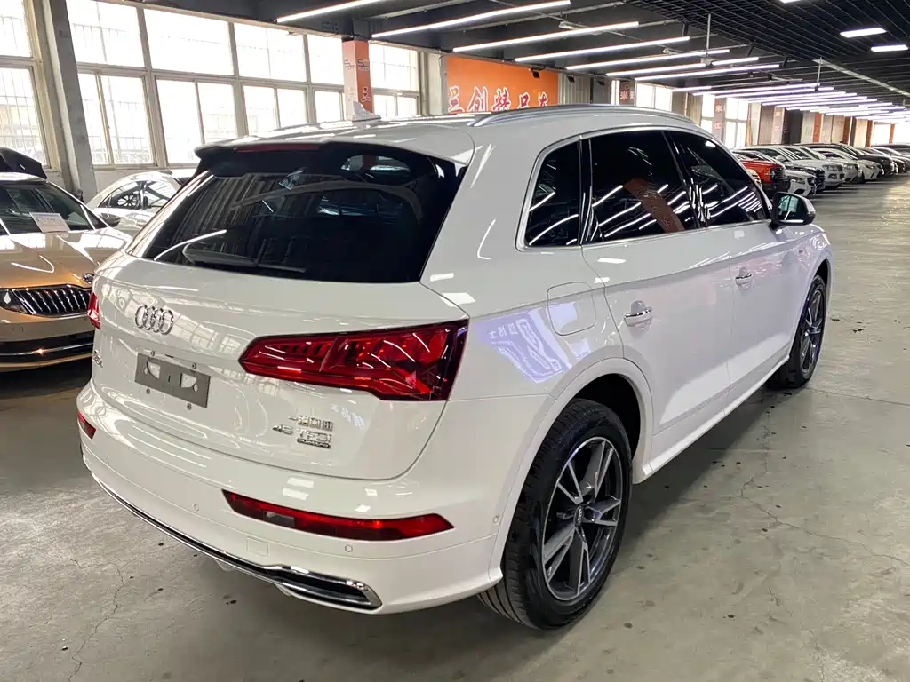 Audi Q5L 2020 45 TFSI exclusive fashion model купить на сайте DeffCars