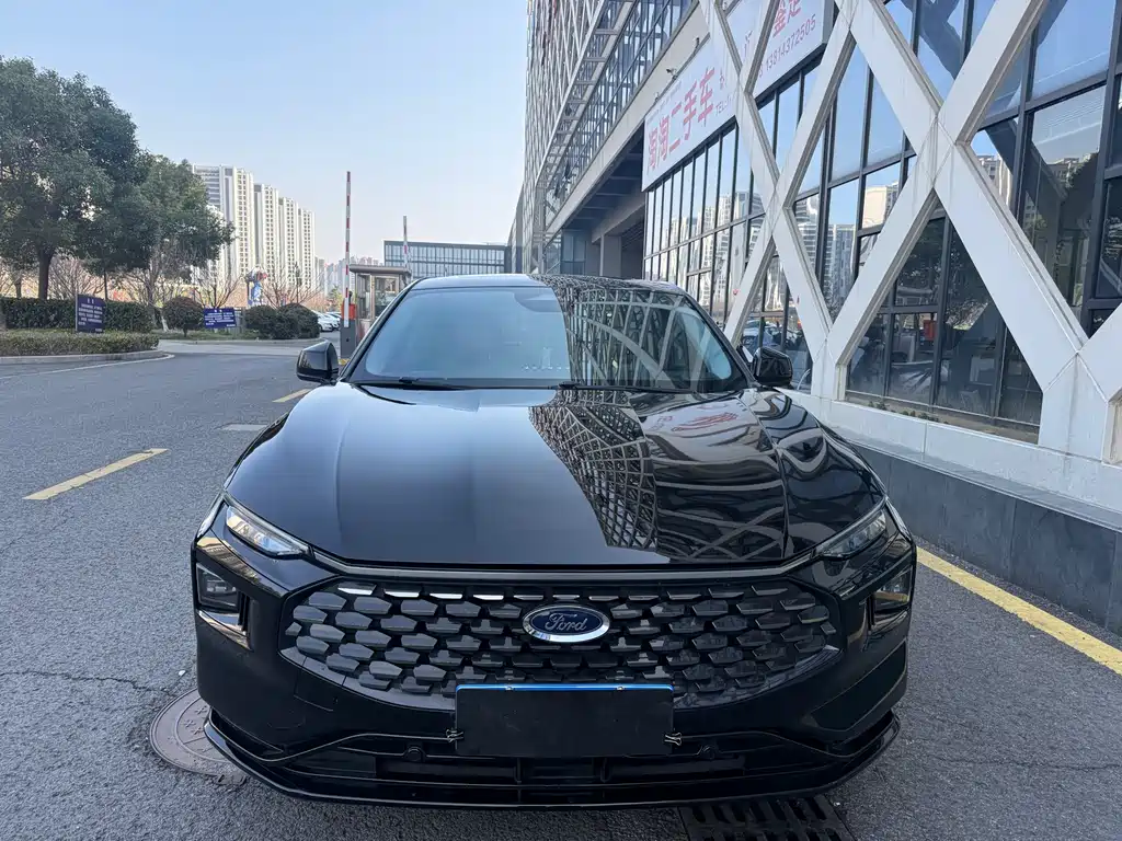 Mondeo 2023 EcoBoost 245 Luxury купить на сайте DeffCars