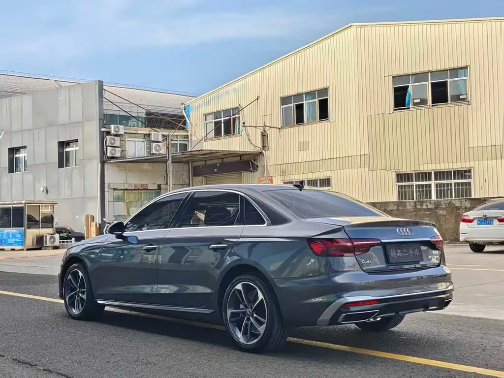 Audi A4L 2024款 40 TFSI 豪华动感型 купить на сайте DeffCars