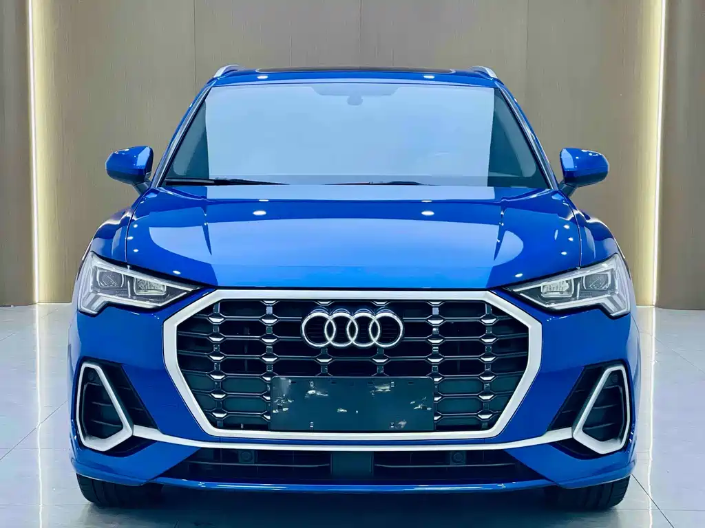 Audi Q3 2020 35 TFSI Fashionable and Dynamic купить на сайте DeffCars