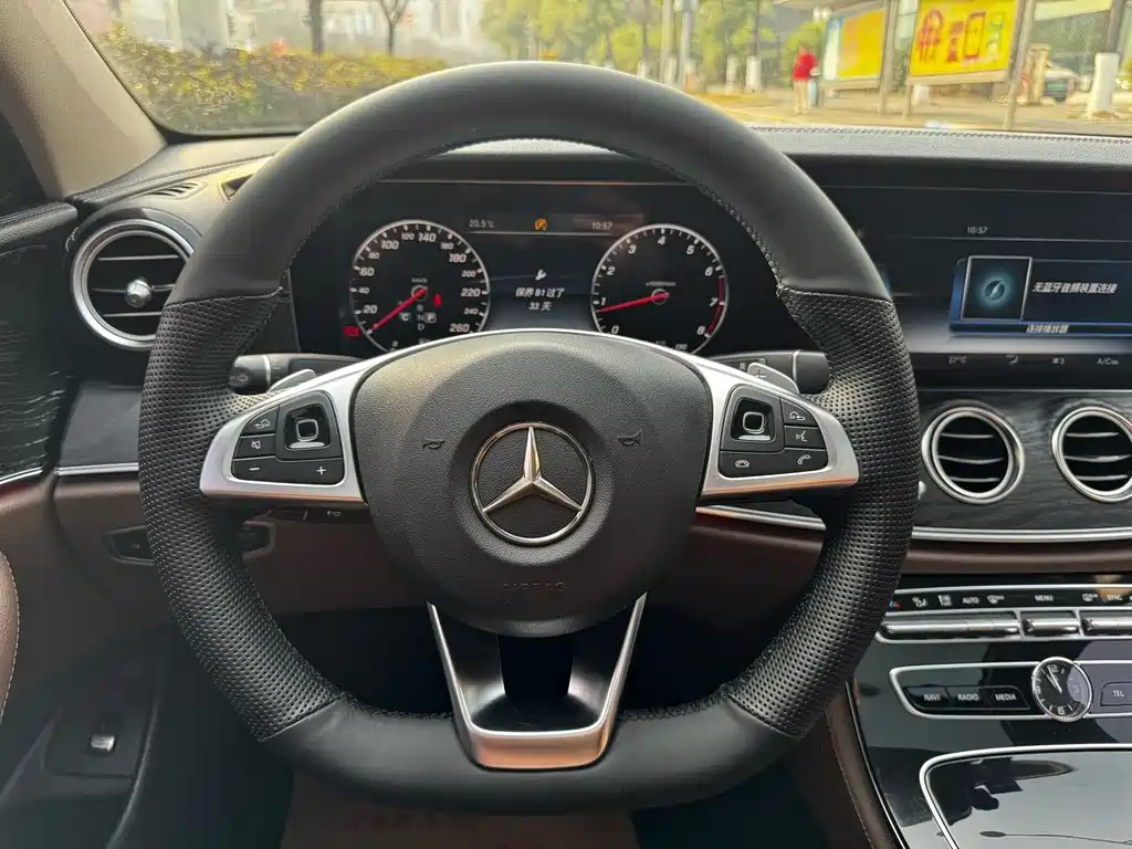 Mercedes-Benz E-Class 2016 E 200 L Sports купить на сайте DeffCars