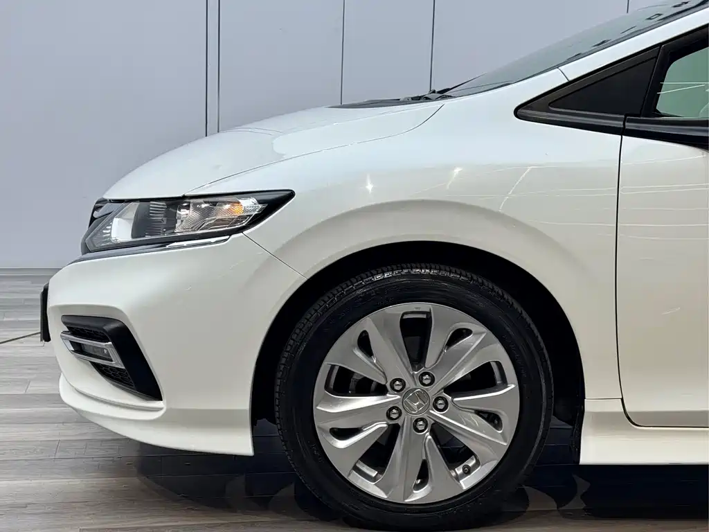 Jade 2017 1.8L automatic comfort version 5 seats купить на сайте DeffCars