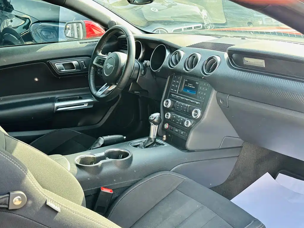 Mustang 2019 2.3L EcoBoost купить на сайте DeffCars