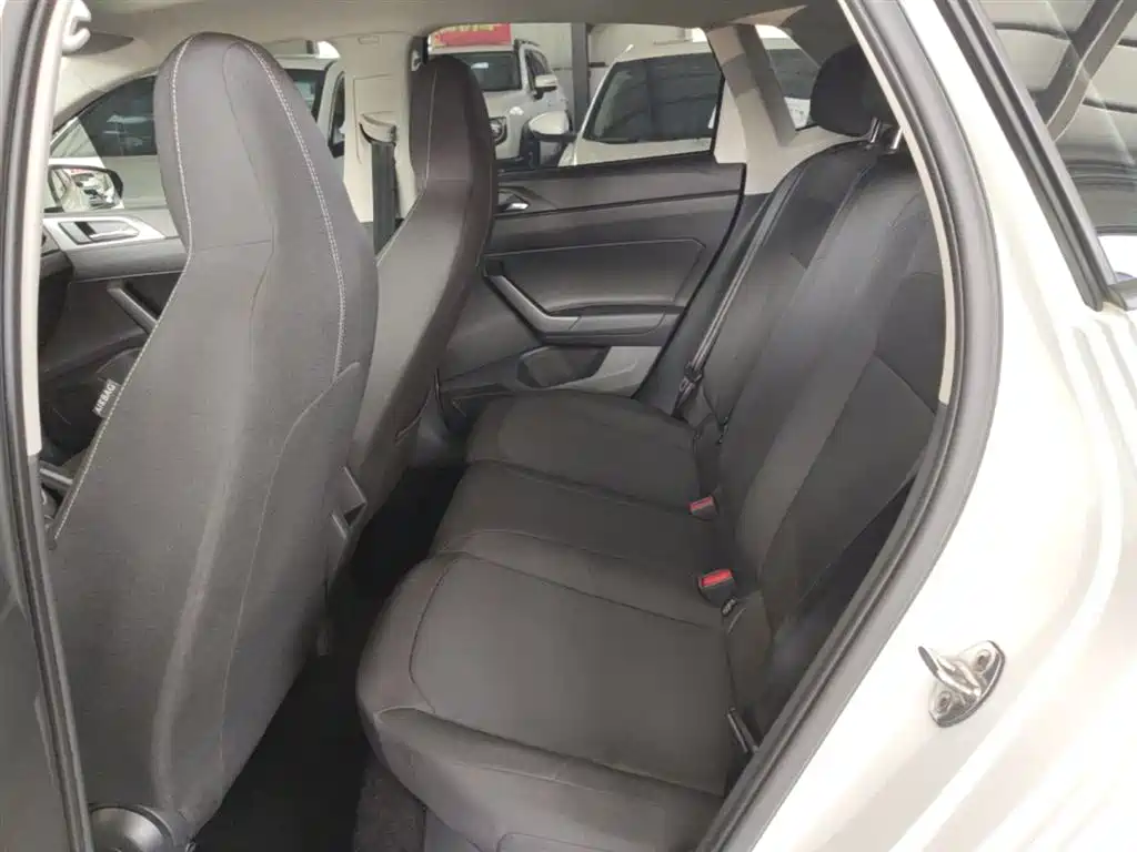 Polo 2021 Plus 1.5L Automatic Panoramic Enjoyment Edition купить на сайте DeffCars
