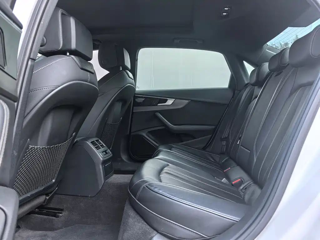 Audi A4L 2023 40 TFSI quattro luxury and dynamic model купить на сайте DeffCars