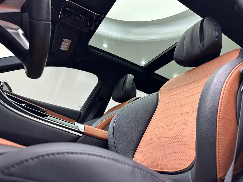 Mercedes-Benz GLC 2024 GLC 260 L 4MATIC luxury model 5 seats купить на сайте DeffCars