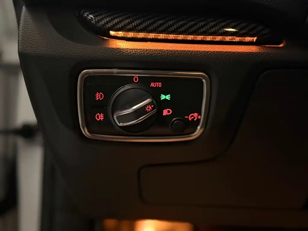 Audi A3 2016 Sportback 35 TFSI LinkedIn купить на сайте DeffCars