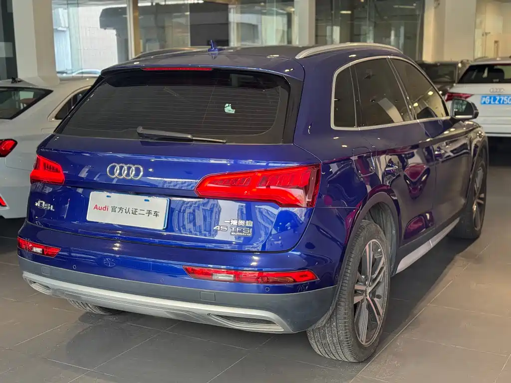Audi Q5L 2020 45 TFSI exclusive and elegant model купить на сайте DeffCars