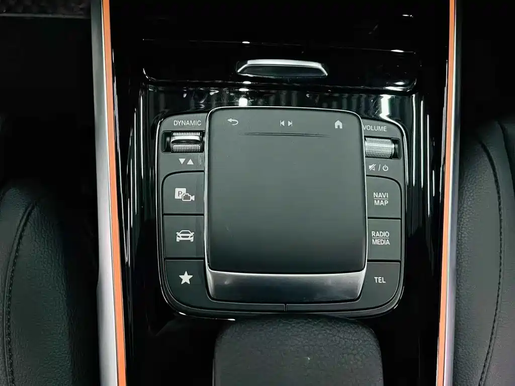 Mercedes-Benz GLB 2023 facelift GLB 200 dynamic купить на сайте DeffCars