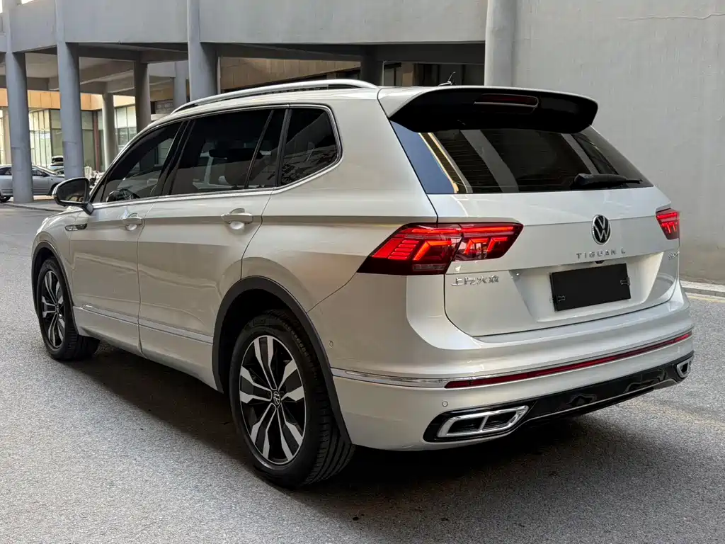 Tiguan L 2022 330TSI automatic two-wheel drive R-Line flagship version купить на сайте DeffCars