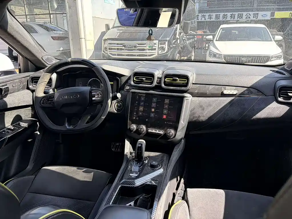 Lynk & Co 03 2019 03+ 2.0TD Automatic Wind Control Edition купить на сайте DeffCars