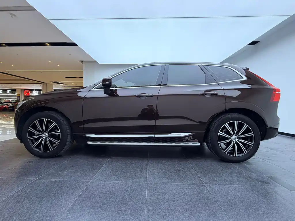 Volvo XC60 2020 T5 four-wheel drive Zhiyuan Deluxe Edition купить на сайте DeffCars