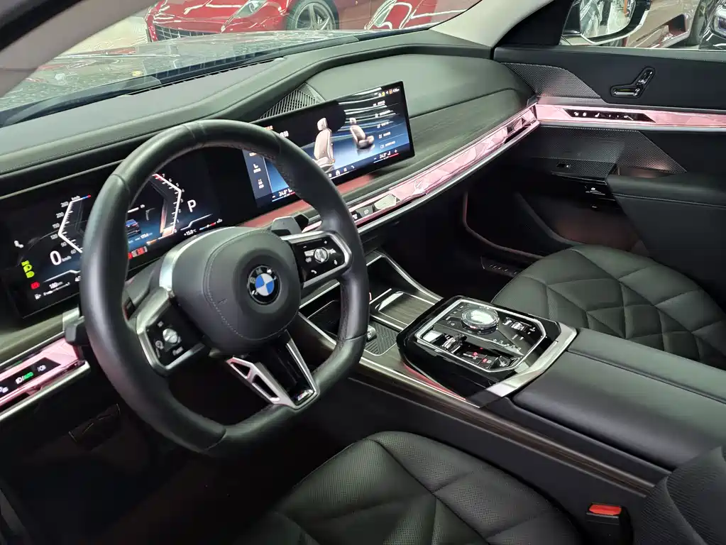 BMW 7 Series 2023 735Li M Sports Package купить на сайте DeffCars
