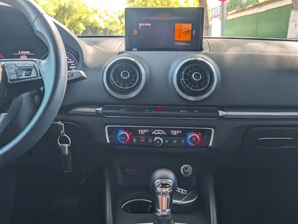 Audi A3 2019 Sportback 35 TFSI Fashion Type National VI купить на сайте DeffCars
