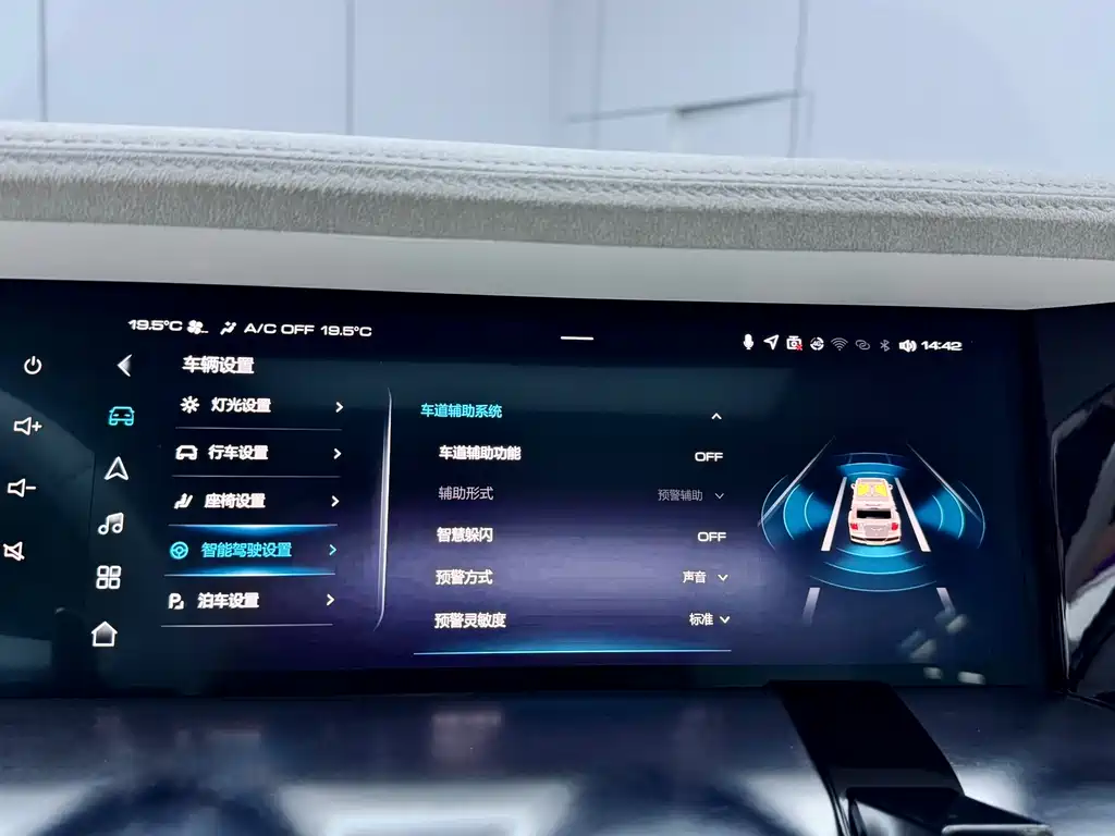 Co-create Tank 300 2021 2.0T Cyber ​​Tank купить на сайте DeffCars