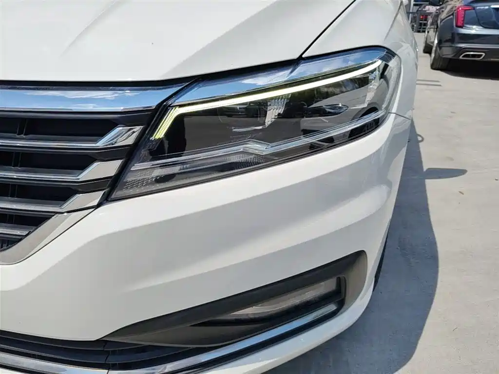 Lavida 2021 1.5L automatic comfort version купить на сайте DeffCars