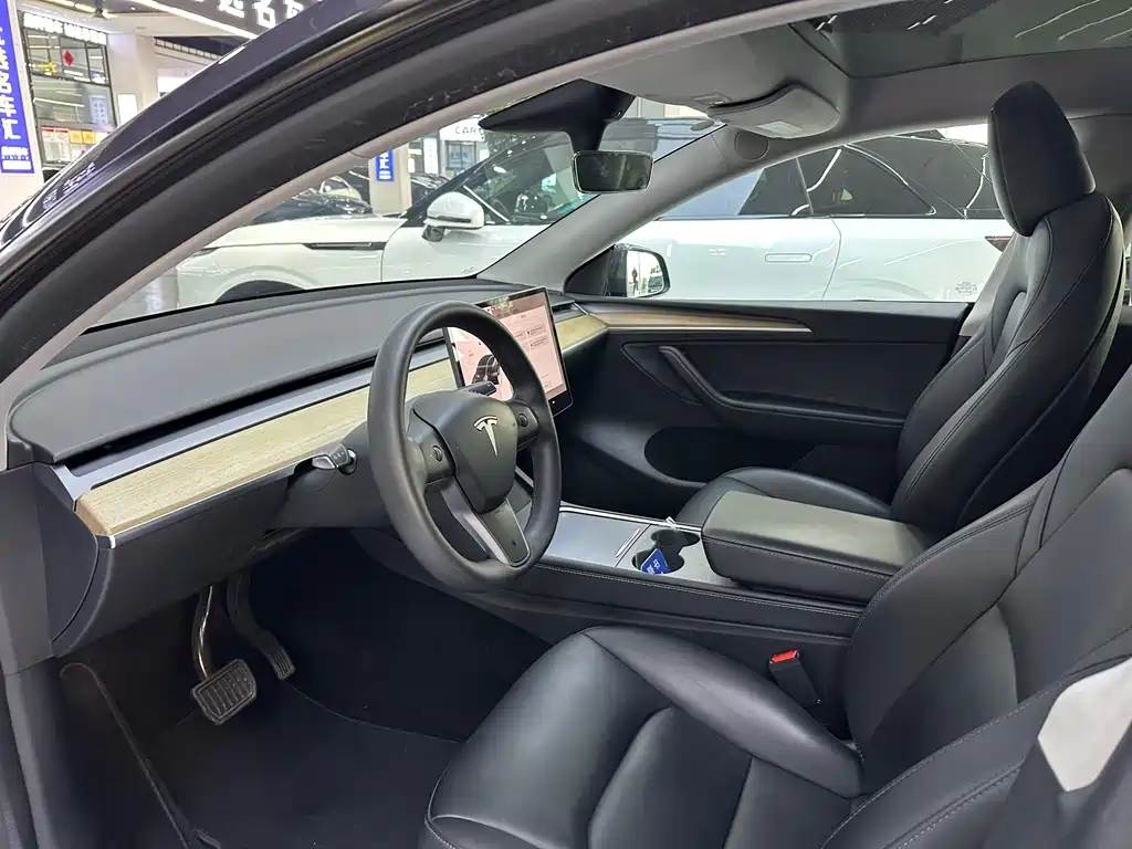 Model Y 2022 facelift rear-wheel drive version купить на сайте DeffCars
