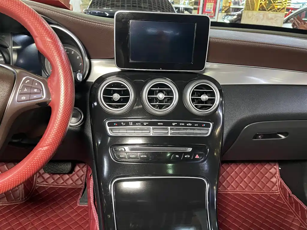 Mercedes-Benz GLC 2018 GLC 200 4MATIC купить на сайте DeffCars