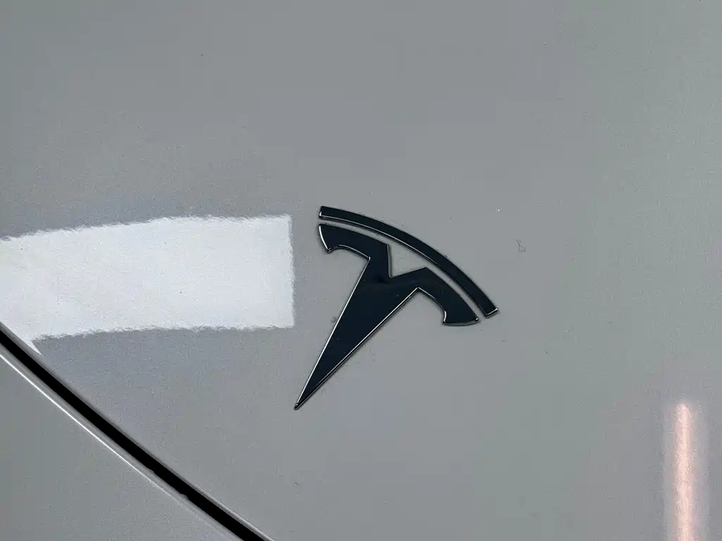 Model Y 2021 long-range all-wheel drive version купить на сайте DeffCars