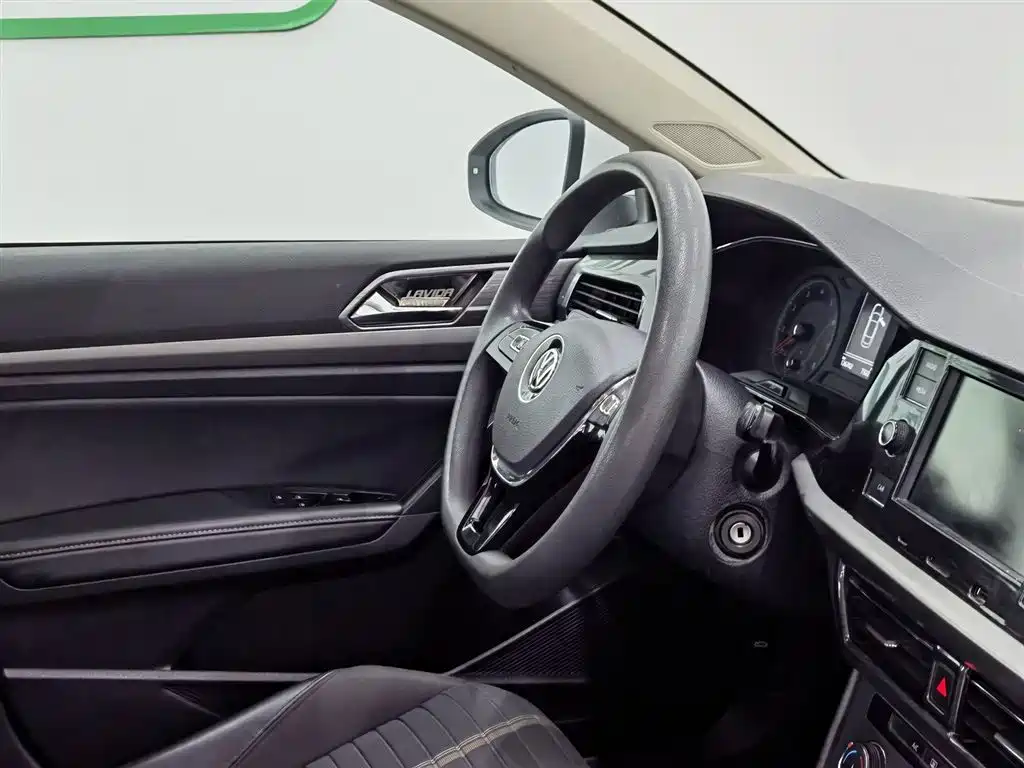 Lavida 2018 280TSI DSG Comfort Edition National V купить на сайте DeffCars