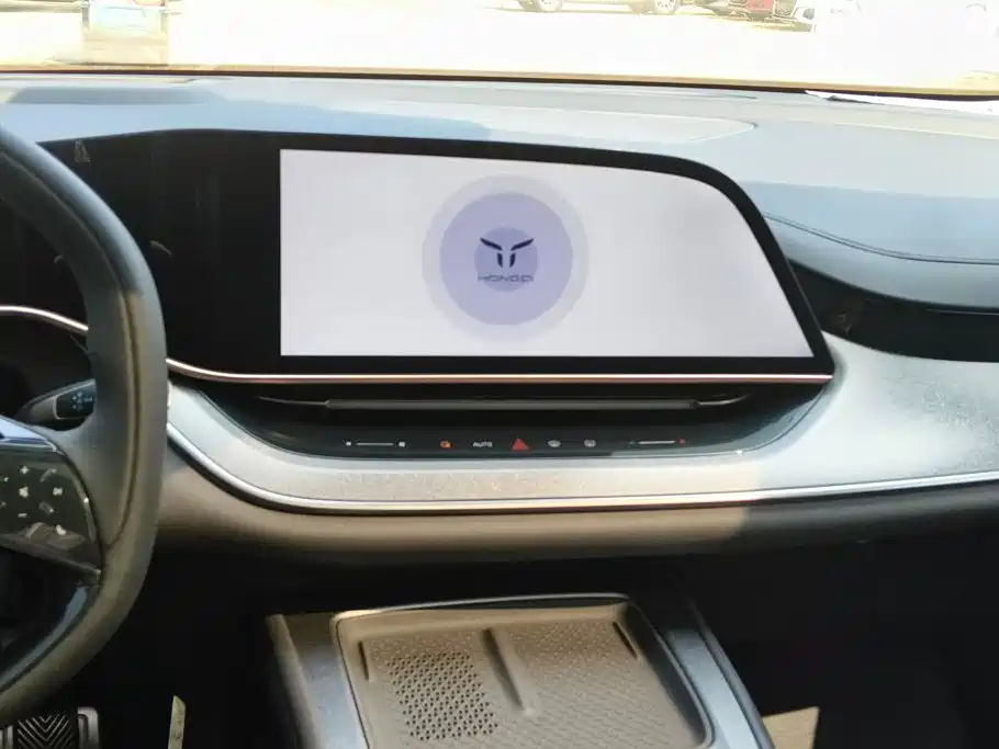 Hongqi Tiangong 08 2025 730 Smart Select Edition купить на сайте DeffCars