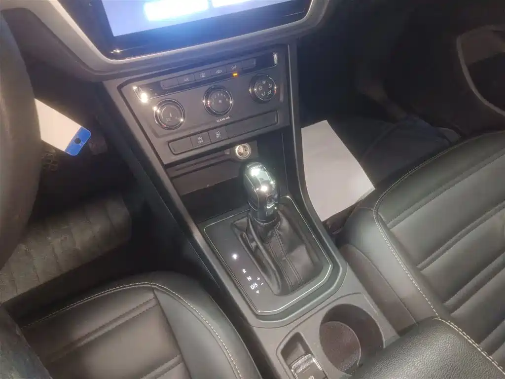 Touran 2018 Touran L 280TSI DSG Fashion Edition 7 seats National V купить на сайте DeffCars