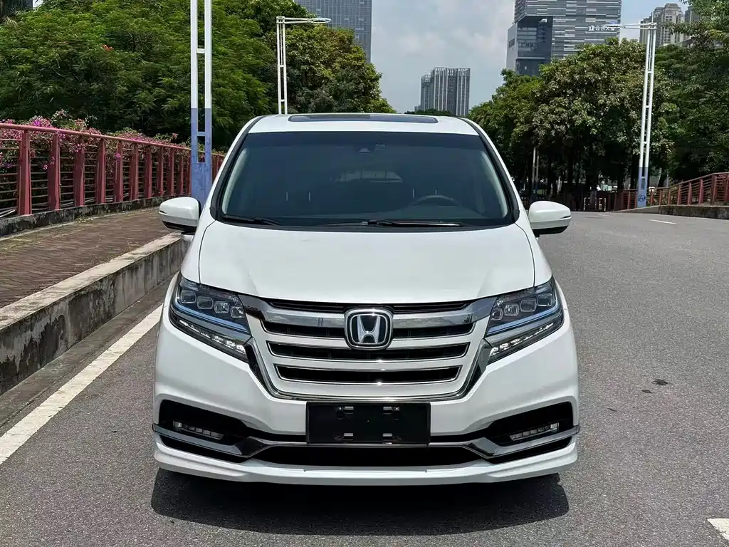 Elysion 2019 2.0L Hybrid Deluxe Edition купить на сайте DeffCars