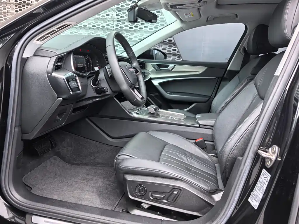 Audi A6L 2021 40 TFSI luxury and elegant model купить на сайте DeffCars
