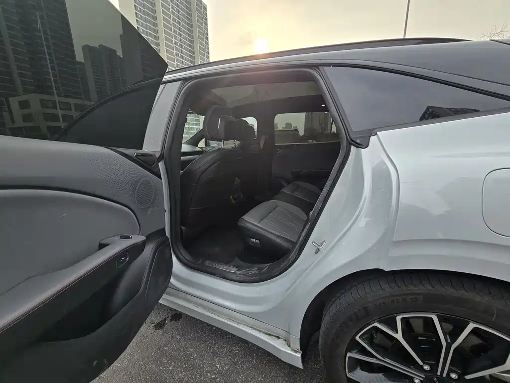 JiKr 007GT 2025 rear-wheel drive smart driving version 75kWh купить на сайте DeffCars