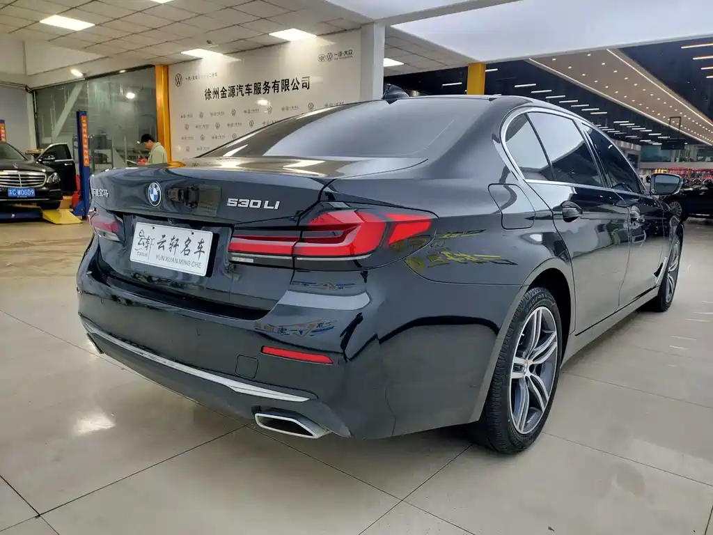 BMW 5 Series 2022 facelift 2 530Li leading model luxury package купить на сайте DeffCars
