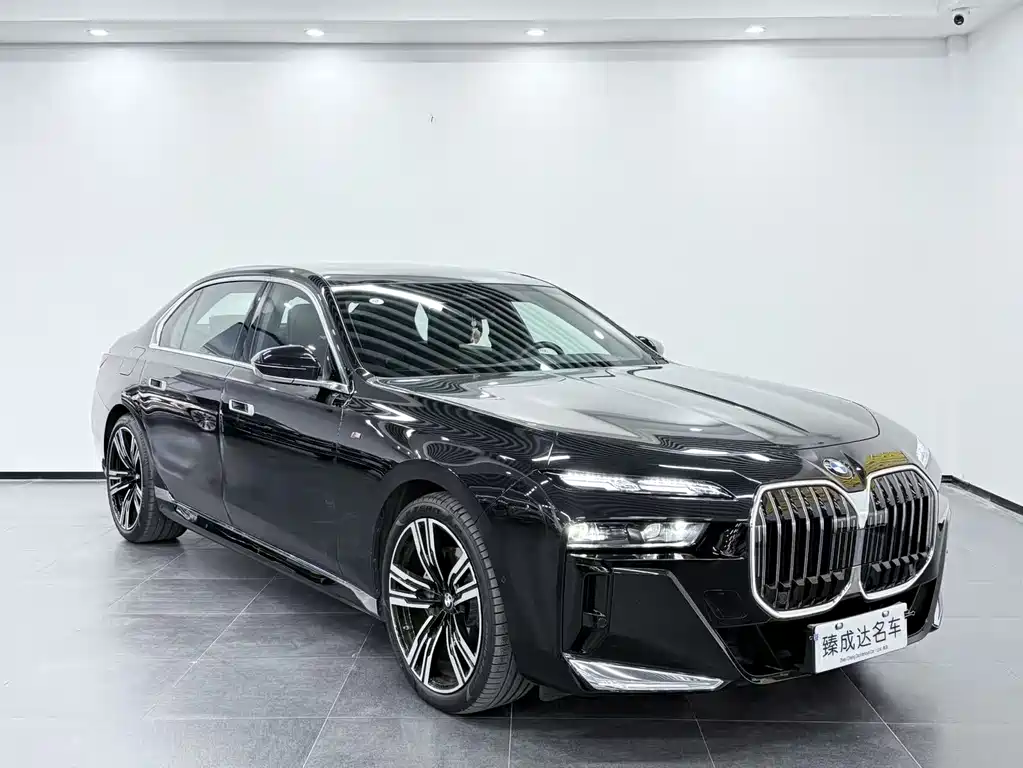 BMW 7 Series 2023 735Li M Sports Package купить на сайте DeffCars