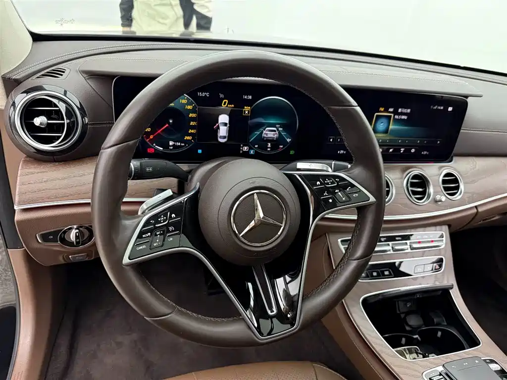 Mercedes-Benz E-Class 2023 E 300 L Luxury Model купить на сайте DeffCars