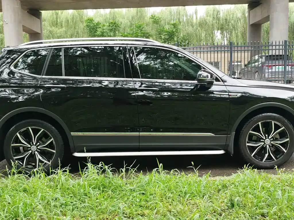 Tiguan L 2019 380TSI automatic four-wheel drive smart luxury version 7 seats National VI купить на сайте DeffCars