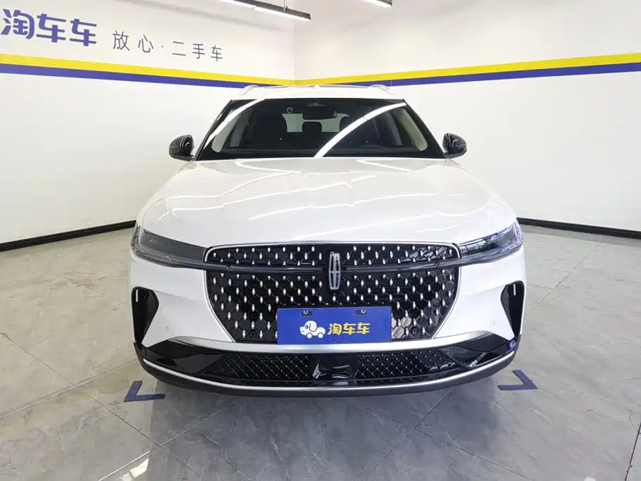 Voyager 2023 2.0T four-wheel drive premium version купить на сайте DeffCars