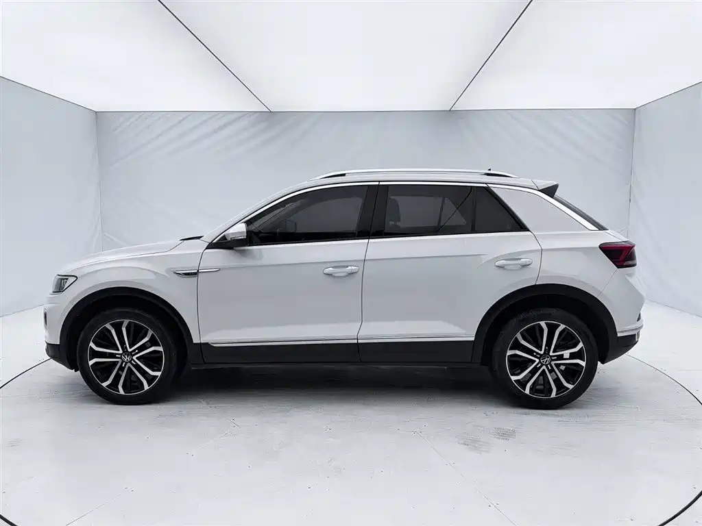 T-ROC 2021 model 280TSI DSG two-wheel drive Comfort Smart Connected Edition купить на сайте DeffCars