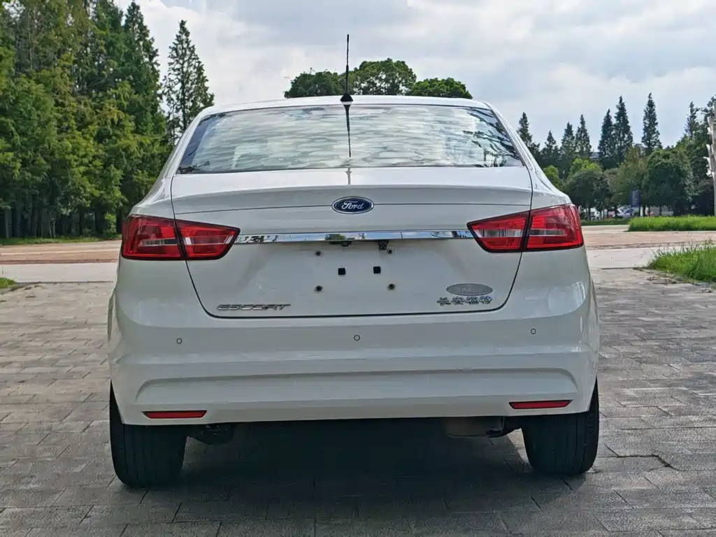 Escort 2017 facelift 1.5L automatic comfort model купить на сайте DeffCars