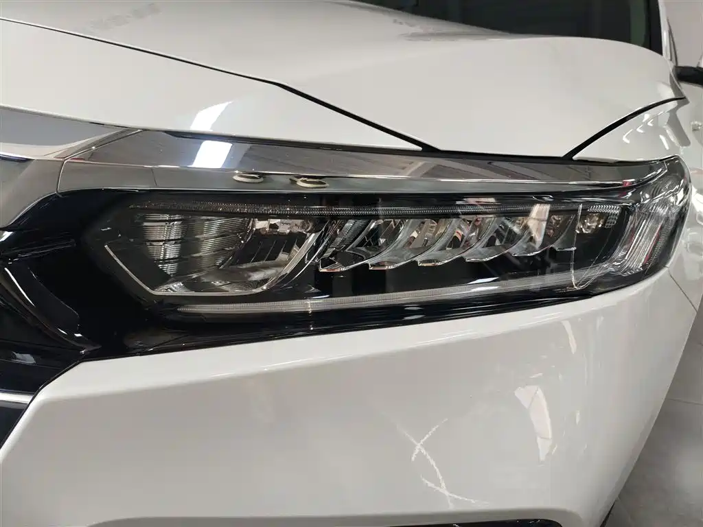 Accord 2022 260TURBO Deluxe Edition купить на сайте DeffCars