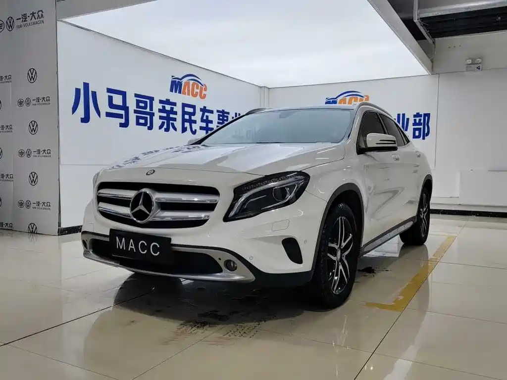 Mercedes-Benz GLA 2017 GLA 220 4MATIC Fashion Model купить на сайте DeffCars