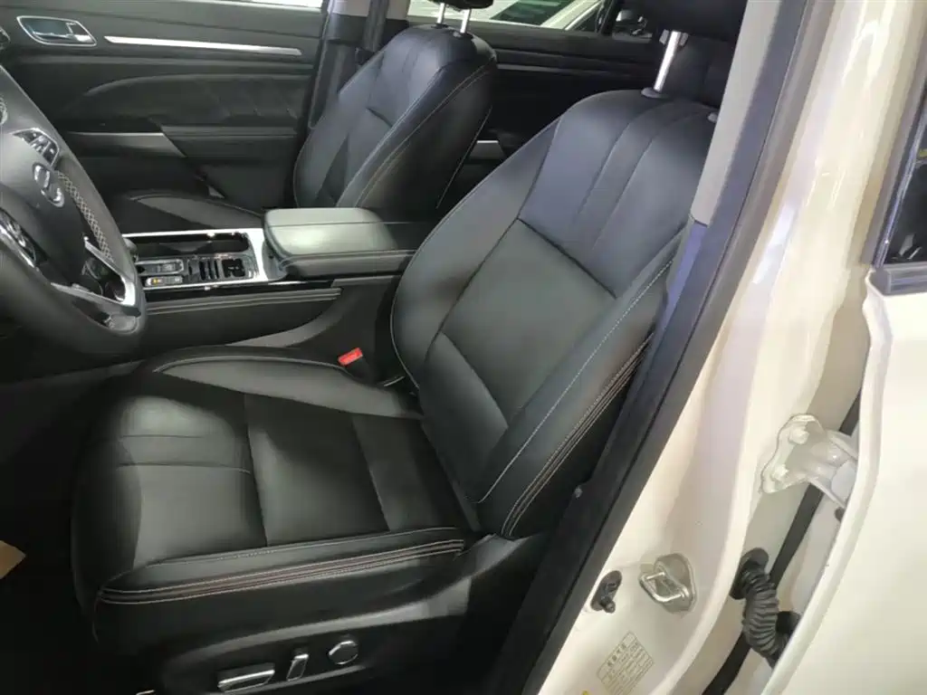 Trumpchi GS8 2020 390T 2WD Luxury Connected Edition (seven seats) купить на сайте DeffCars