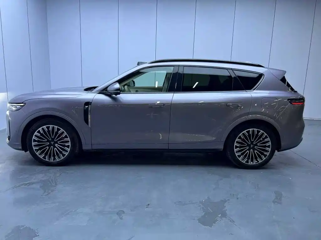 Lantu FREE 2025 FREE+ four-wheel drive Qiankun version купить на сайте DeffCars