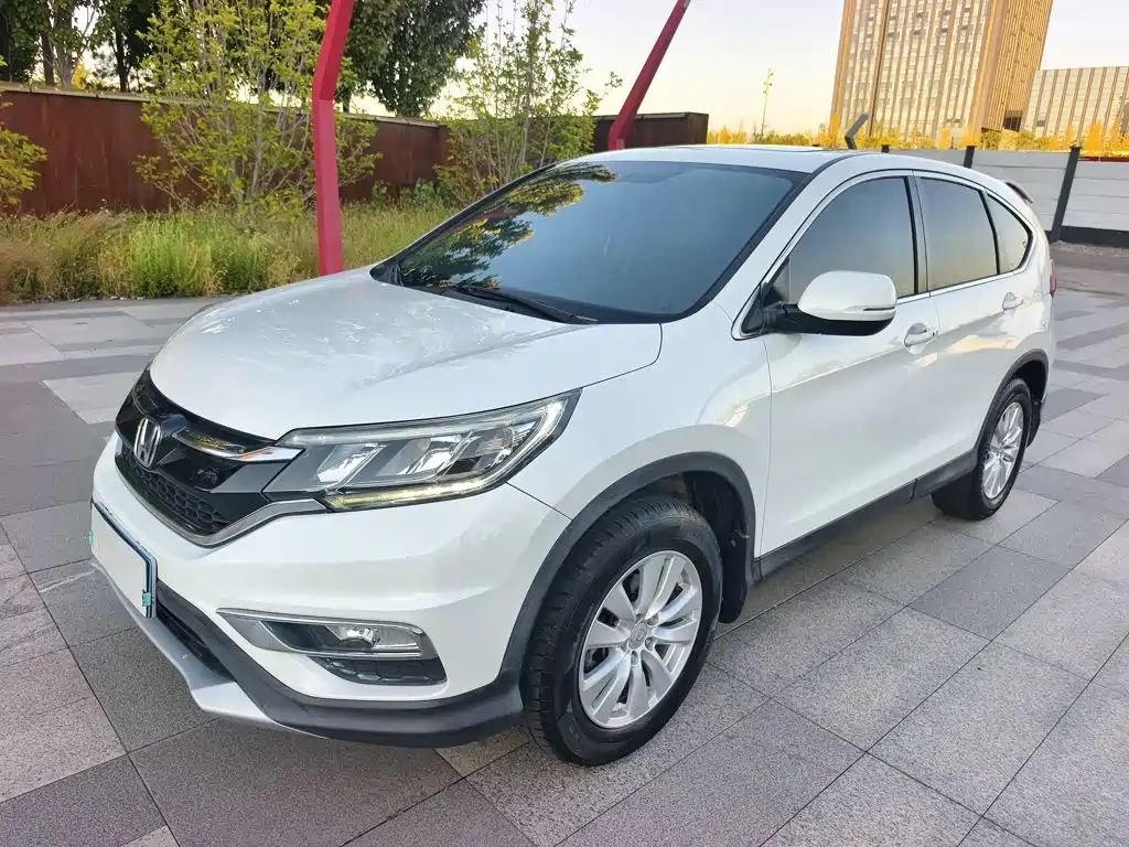 Honda CR-V 2016 2.0L 2WD Urban Edition купить на сайте DeffCars